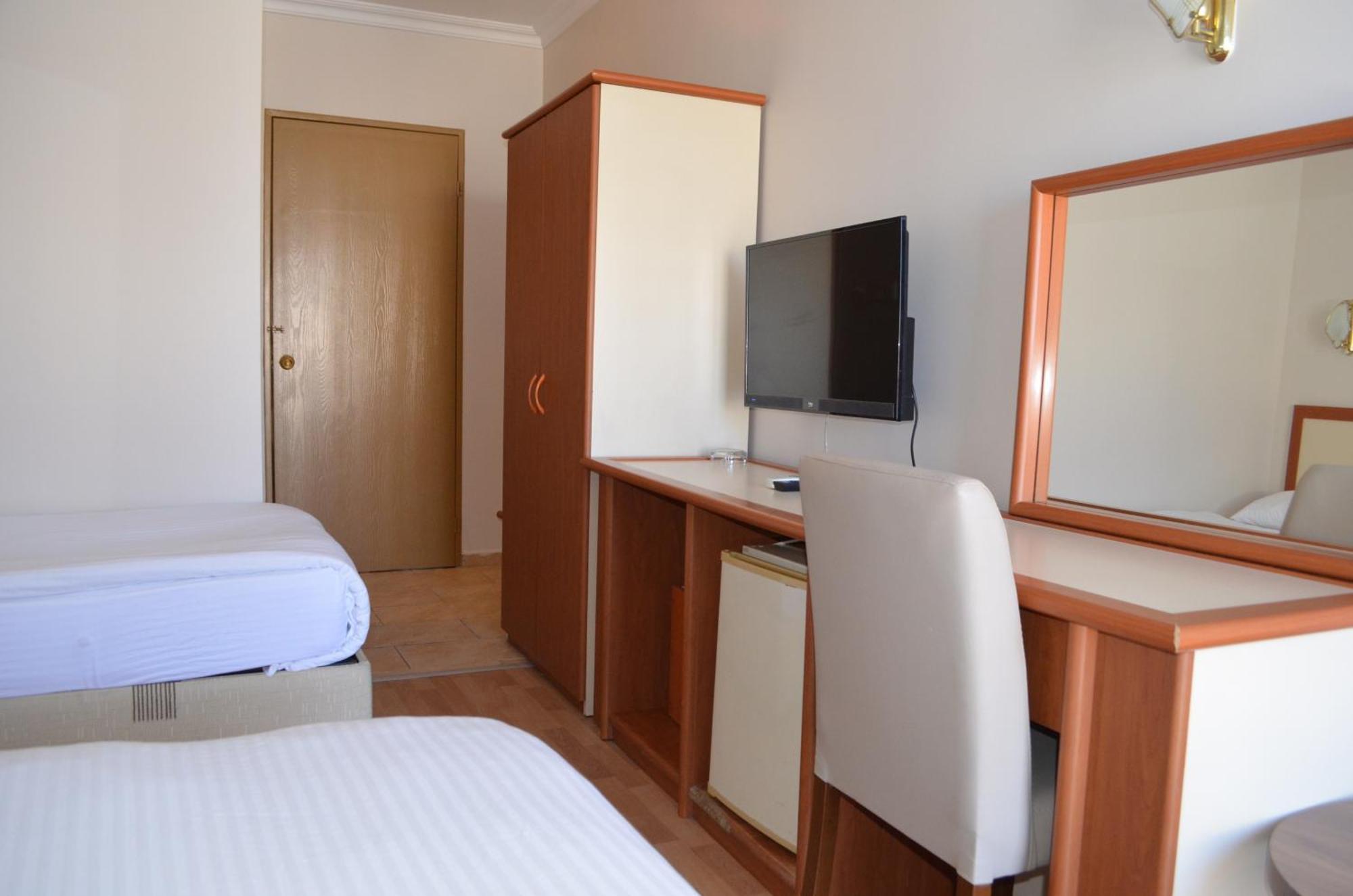 Grand Milano Hotel Ayvalı Pokoj fotografie