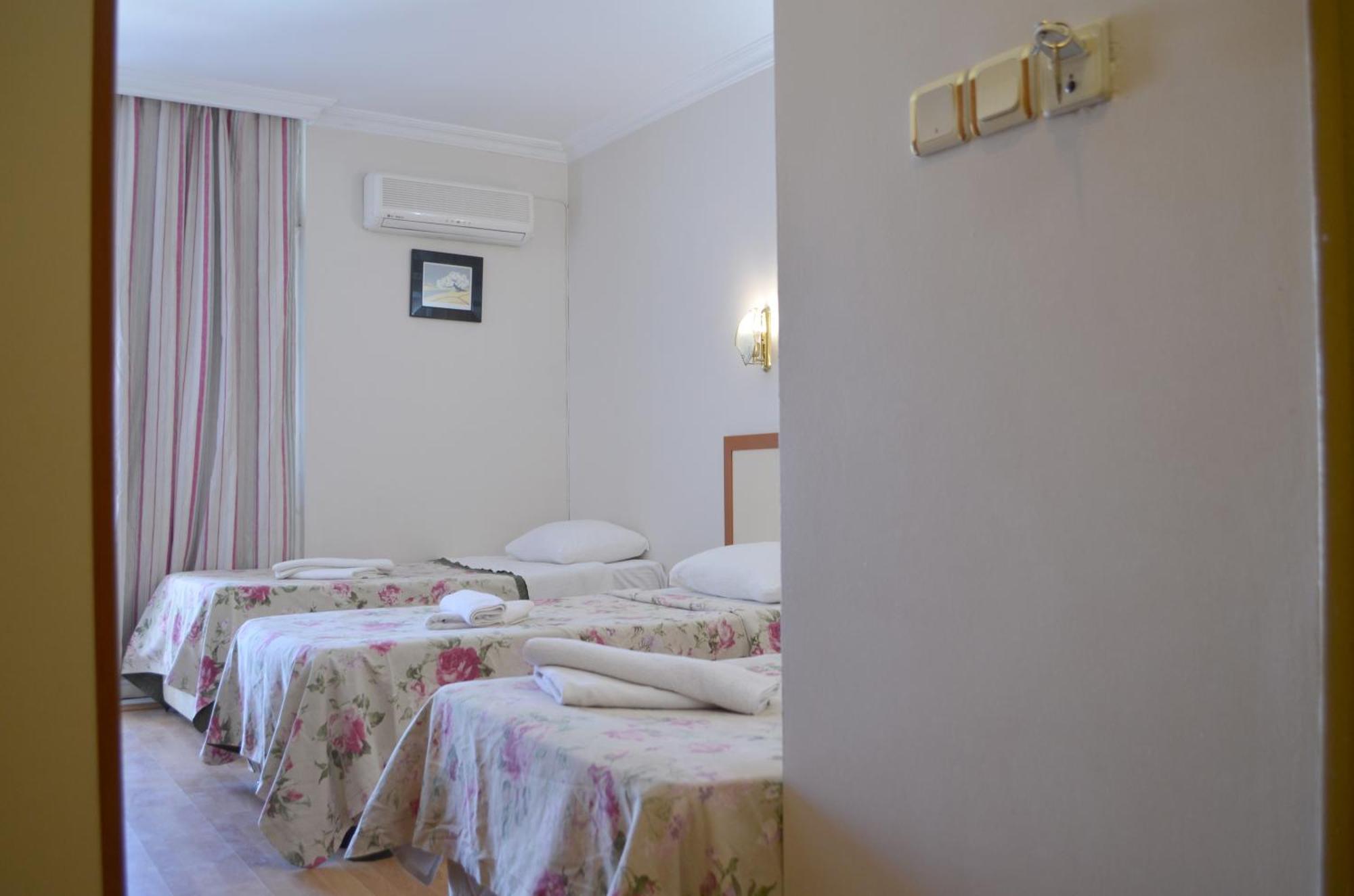 Grand Milano Hotel Ayvalı Pokoj fotografie